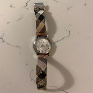 Burberry heritage classic watch